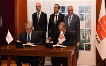 سوناطراك الجزائرية وتكنيمونت الإيطالية توقعان عقدا في مجال البتروكيماويات