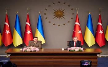 أردوغان خلال مؤتمر صحفي مع زيلينسكي: مستعدون لاستضافة قمة للسلام