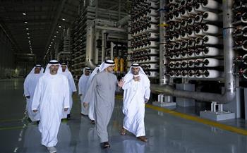 الإمارات تفتتح أكبر محطة لتحلية مياه البحر
