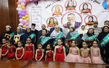 السكرتير العام المساعد لمحافظة البحر الأحمر يشهد احتفالية عيد الأم