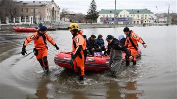 إجلاء 7700 شخص من مناطق غمرتها مياه الفيضانات في أورينبورج الروسية