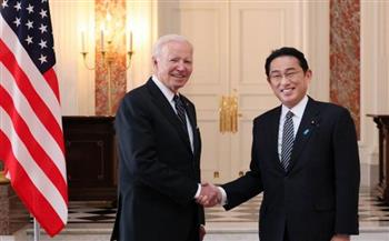 بايدن يستقبل رئيس الوزراء الياباني بالبيت الأبيض قبيل مباحثات ثنائية