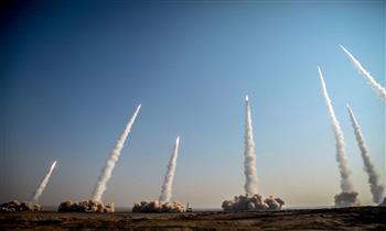 "نيويورك تايمز": إيران تطلق عشرات المسيرات وصواريخ "كروز" صوب الجولان وقاعدة جوية بالنقب