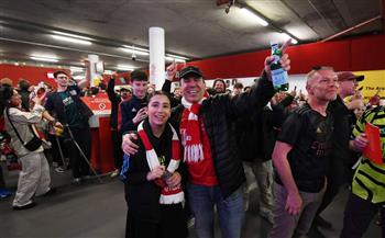 جمهور أرسنال يحتفل بخسارة ليفربول أمام كريستال بالاس في الدوري الإنجليزي