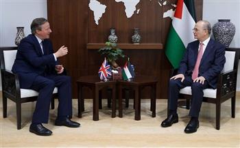 مباحثات بين رئيس الوزراء الفلسطيني ووزير الخارجية البريطاني بشأن التصعيد في غزة 