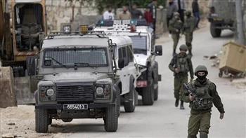 إصابات واعتقالات خلال اقتحام الاحتلال الإسرائيلي مخيم قلنديا بالضفة الغربية