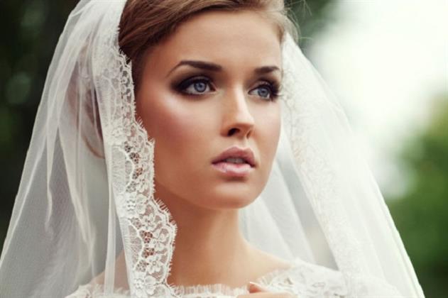 للعرائس.. شكل وجهك يحدد اختيارك لطرحة زفافك