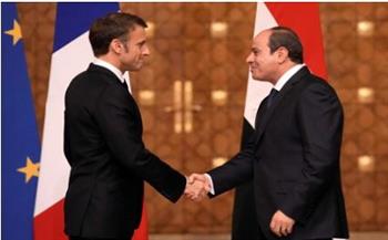 الرئيس السيسي ونظيره الفرنسي يبحثان التطورات في قطاع غزة 