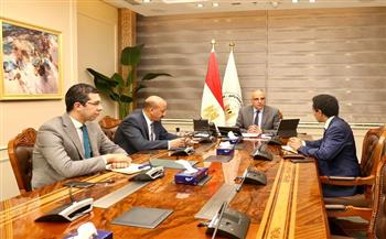 وزير الري يقدم مقترحا لتنفيذ مشروع تحلية بالطاقة الشمسية بين مصر والأردن والمغرب