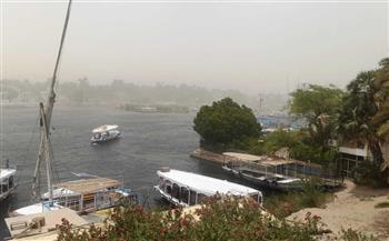 أسوان.. وقف حركة الملاحة النهرية في مجري نهر النيل وبحيرة ناصر لسوء الأحوال الجوية   