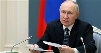 بوتين يتوقع أداءً لافتًا للاقتصاد الروسي في عام 2024
