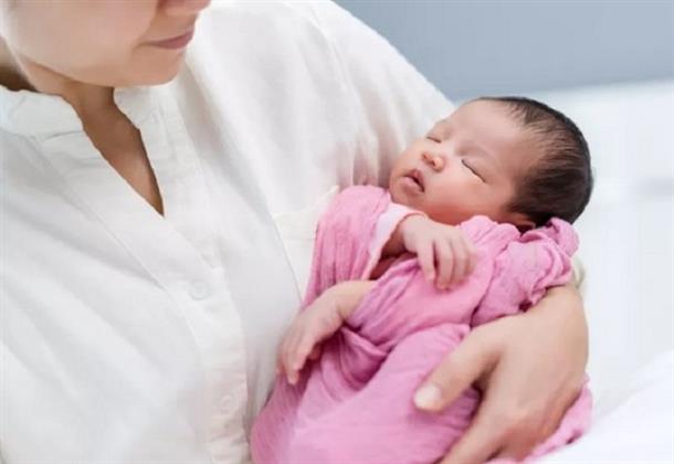 للأمهاتز...6 نصائح للتعامل كالمحترفين عند الولادة