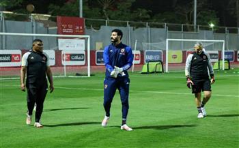 الشناوي يبدأ المشاركة في تدريبات الكرة تدريجيا بالأهلي