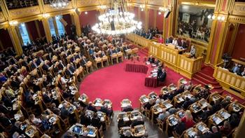 تهديد بوجود قنابل يتسبب في إغلاق البرلمان النرويجي