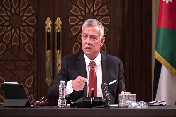 ملك الأردن يشدد على أهمية التحرك الفوري لمنع الكارثة الإنسانية بغزة 