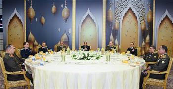 الرئيس السيسي يحضر حفل سحور القوات المسلحة (فيديو)