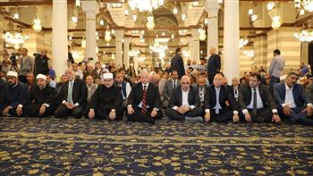 محافظ القاهرة يشهد صلاة الجمعة الأخيرة من رمضان نيابة عن الرئيس 