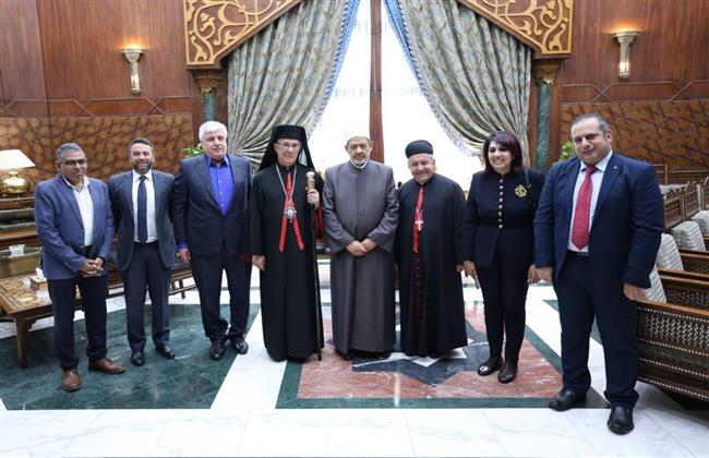 شيخ الأزهر يستقبل أسقف الإسكندرية للأرمن الكاثوليك ورئيس أساقفة الطائفة المارونية