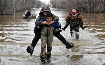 روسيا وكازاخستان تأمران بإجلاء أكثر من 100 ألف شخص في أسوأ فيضانات منذ 70 عاما