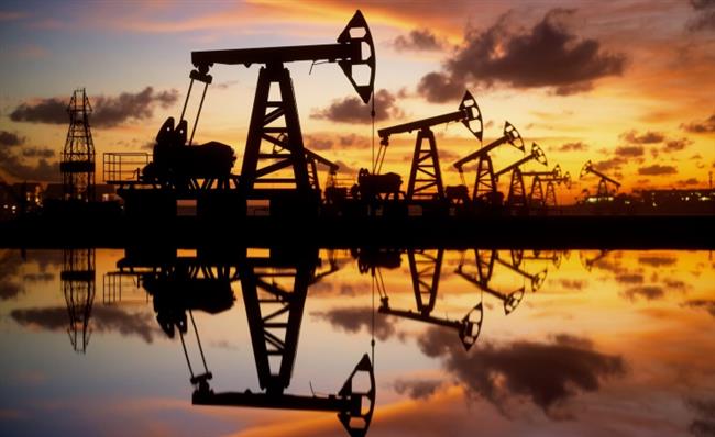 تراجع أسعار النفط مع تزايد إنتاج الخام الأمريكي