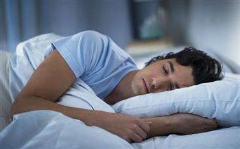 هل  الحديث أثناء النوم علامة خطر؟.. خبراء يجيبون 