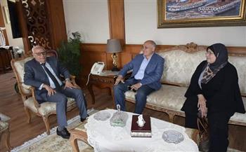 محافظ بورسعيد يتابع آخر مستجدات مشروعات التعاون مع رئيس جهاز تعمير سيناء