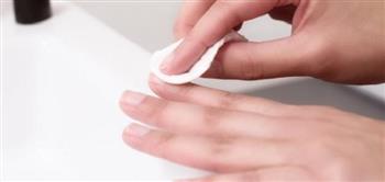 5 طرق فعالة لإزالة أثار لون الصبغة الملتصقة على اليدين