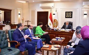 وزير العمل يبحث آليات تنفيذ خطة إرسال عمالة مصرية ماهرة إلى قبرص