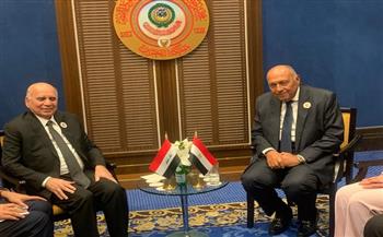 لقاء ثنائي يجمع وزير الخارجية ونظيره العراقي بالبحرين