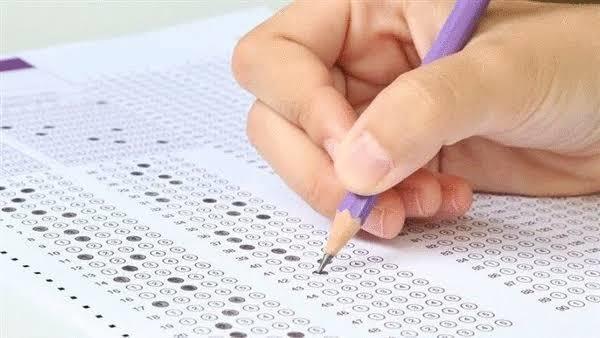 الثانوية العامة 2024.. دليل للطلاب مرضى السرطان والمكفوفين والعجز عن الكتابة لأداء الامتحانات 
