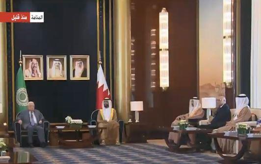الرئيس الفلسطيني يصل العاصمة البحرينية للمشاركة بالقمة العربية الـ 33