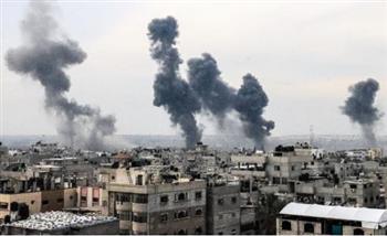 القاهرة الإخبارية: جرحى في قصف إسرائيلي استهدف منزلا شمال رفح الفلسطينية