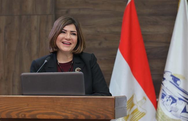 مايا مرسي تهنئ سوزان القليني بمنصب مقرر عام لجنة المرأة بالاتحاد العربي