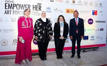 وزيرة الهجرة تشارك في فعاليات افتتاح الدورة الثانية بملتقى «تمكين المرأة بالفن»