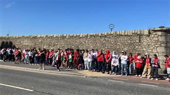جمهور ليفربول يحتشد أمام الفندق لتوديع يورجن كلوب قبل لقاء ولفرهامبتون 