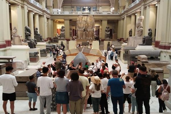 آلاف المصريين يقبلون على المتاحف في يومها العالمي (صور)