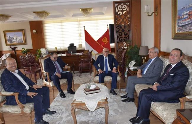 محافظ بورسعيد يستقبل رئيس مجلس إدارة الشركة القابضة للنقل البري والبحري