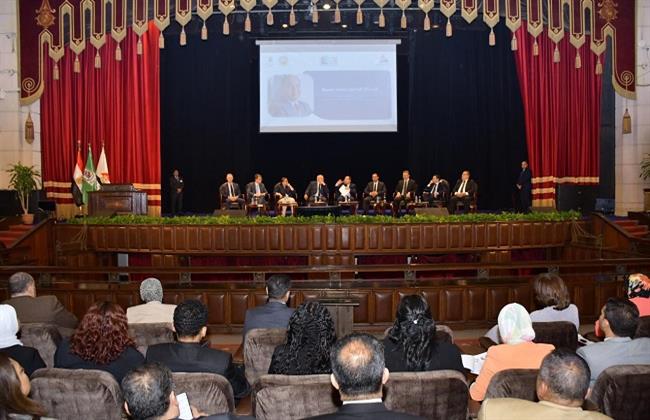 وزير المالية ورئيس جامعة القاهرة يفتتحان فعاليات اليوم الثاني لمؤتمر «صنع السياسة الاقتصادية»