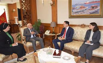 محافظ بورسعيد يستقبل وفد من الوكالة الأمريكية للتنمية الدولية لبحث سبل التعاون والفرص الاستثمارية