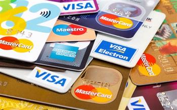 ضبط عامل استولى على بيانات بطاقات الدفع لعملاء البنوك بالمنيا