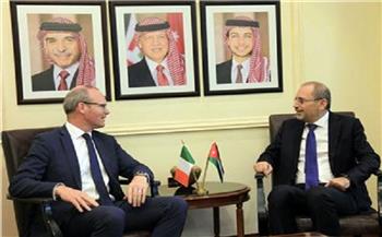 وزيرا خارجية الأردن وإيرلندا يبحثان هاتفيا جهود وقف إطلاق النار في غزة