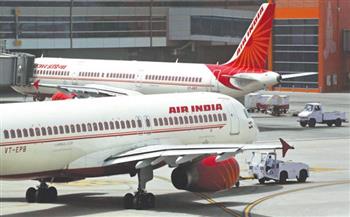 إخلاء ركاب طائرة هندية بمطار نيودلهي إثر تلقي تهديد بوجود قنبلة