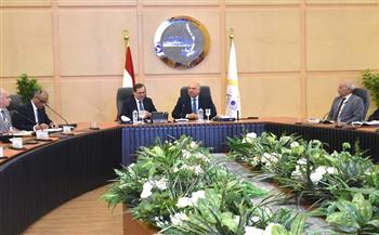 وزيرا النقل والبترول يعقدان اجتماعا موسعا لبحث عدد من المشروعات ذات الاهتمام المشترك