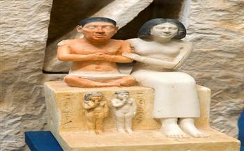 حكايات قطع أثرية من متاحفنا.. تمثال سنب وعائلته