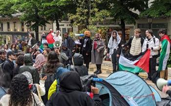 وقفة تضامنية للطلاب المؤيدين لفلسطين في جامعة السوربون بباريس