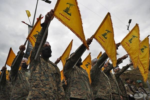 حزب الله يعلن مقتل اثنين من عناصره جراء الغارة الإسرائيلية على بلدة حولا