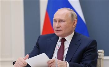 "بوتين "يوقع مرسوماً باستمرار عمل الحكومة لحين تشكيل الجديدة