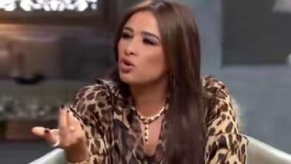 ياسمين عبد العزيز تكشف سبب تقديم أعمال كوميديا في بداية مشوارها
