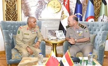 رئيس أركان حرب القوات المسلحة يبحث مع نظيره البحريني تعزيز التعاون العسكري