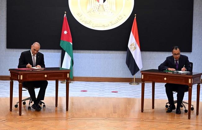 رئيسا وزراء مصر والأردن يوقعان محضر أعمال الدورة الـ32 للجنة العليا المشتركة
